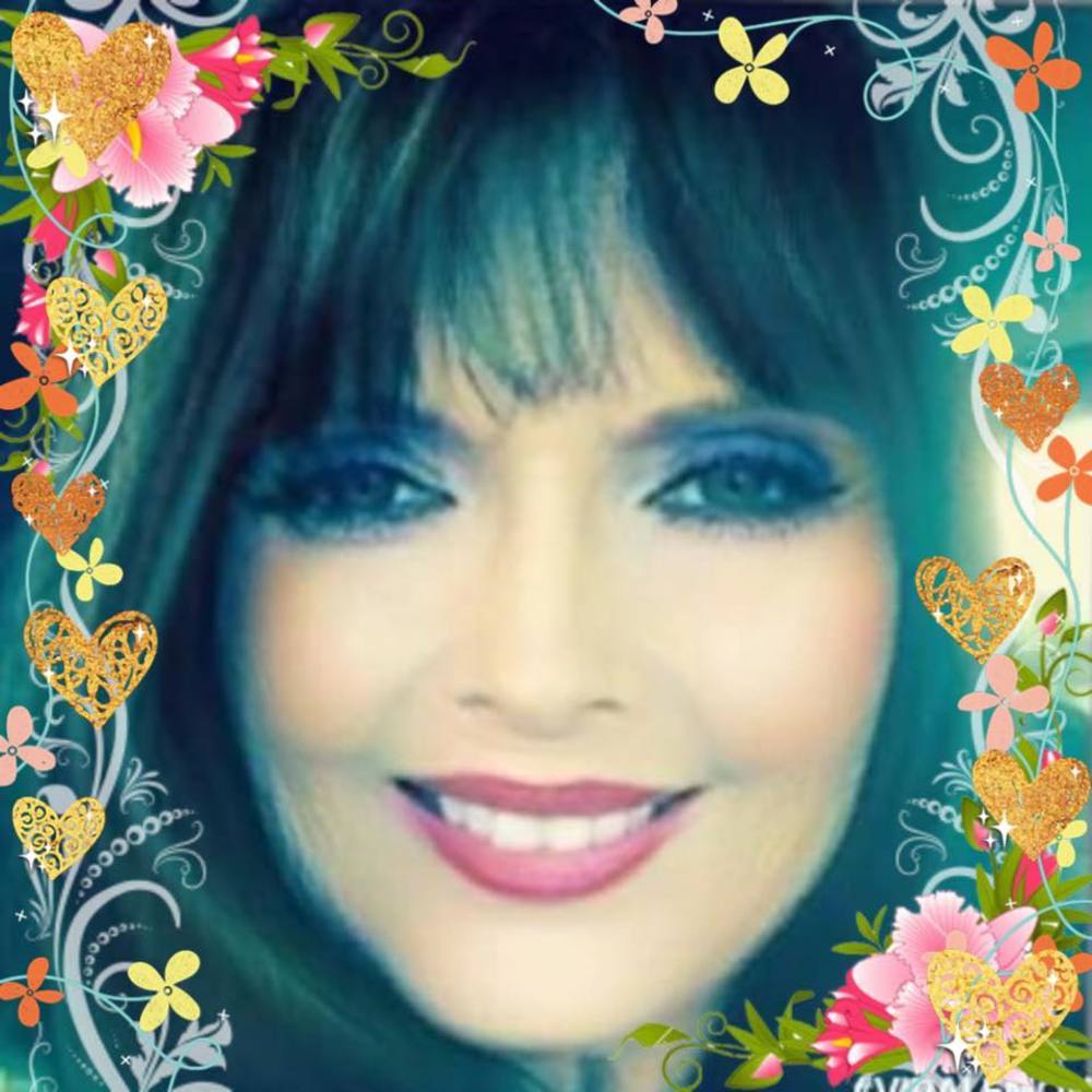 Meet your Posher, Cynthia